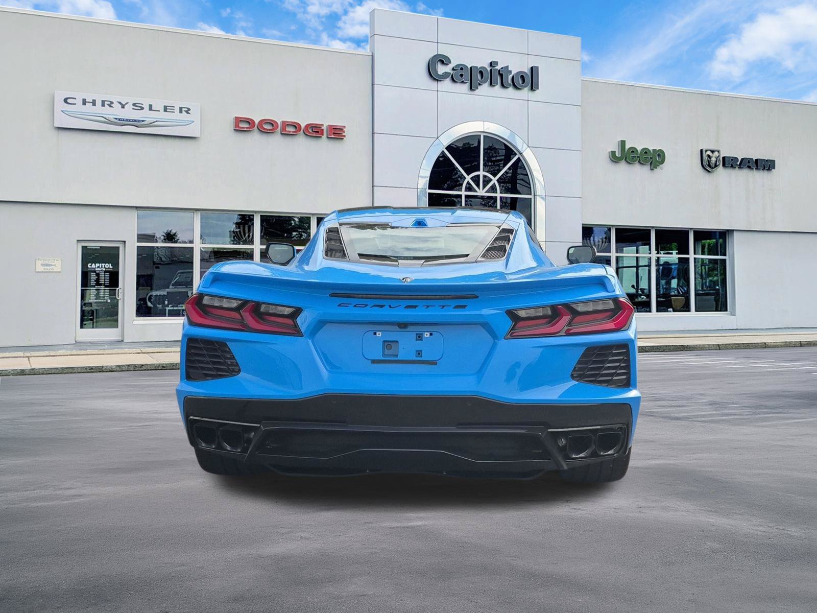 Used 2024 Chevrolet Corvette Stingray Premium Cpe RWD image 4