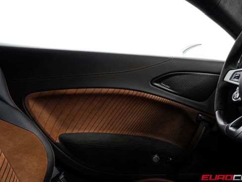 Used 2022 Maserati MC20 Coupe RWD image 32