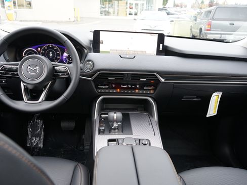 New 2026 MAZDA CX-90 Plug-In Hybrid w/Premium Sport AWD/4WD image 29