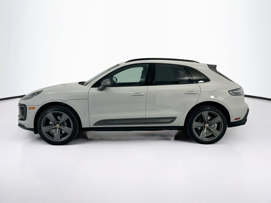 Certified 2025 Porsche Macan Turbo AWD/4WD image 2