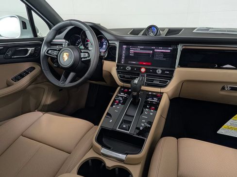 New 2026 Porsche Macan AWD/4WD image 22