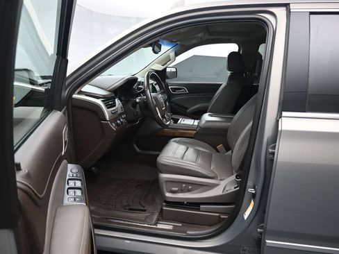 Used 2019 GMC Yukon Denali w/ Open Road Package AWD/4WD image 12