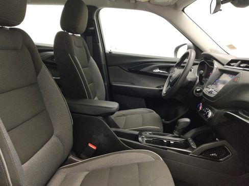 Used 2021 Chevrolet TrailBlazer LS image 21