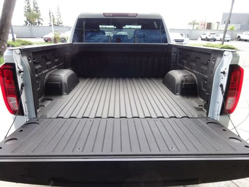New 2026 GMC Sierra 1500 Elevation AWD/4WD image 7