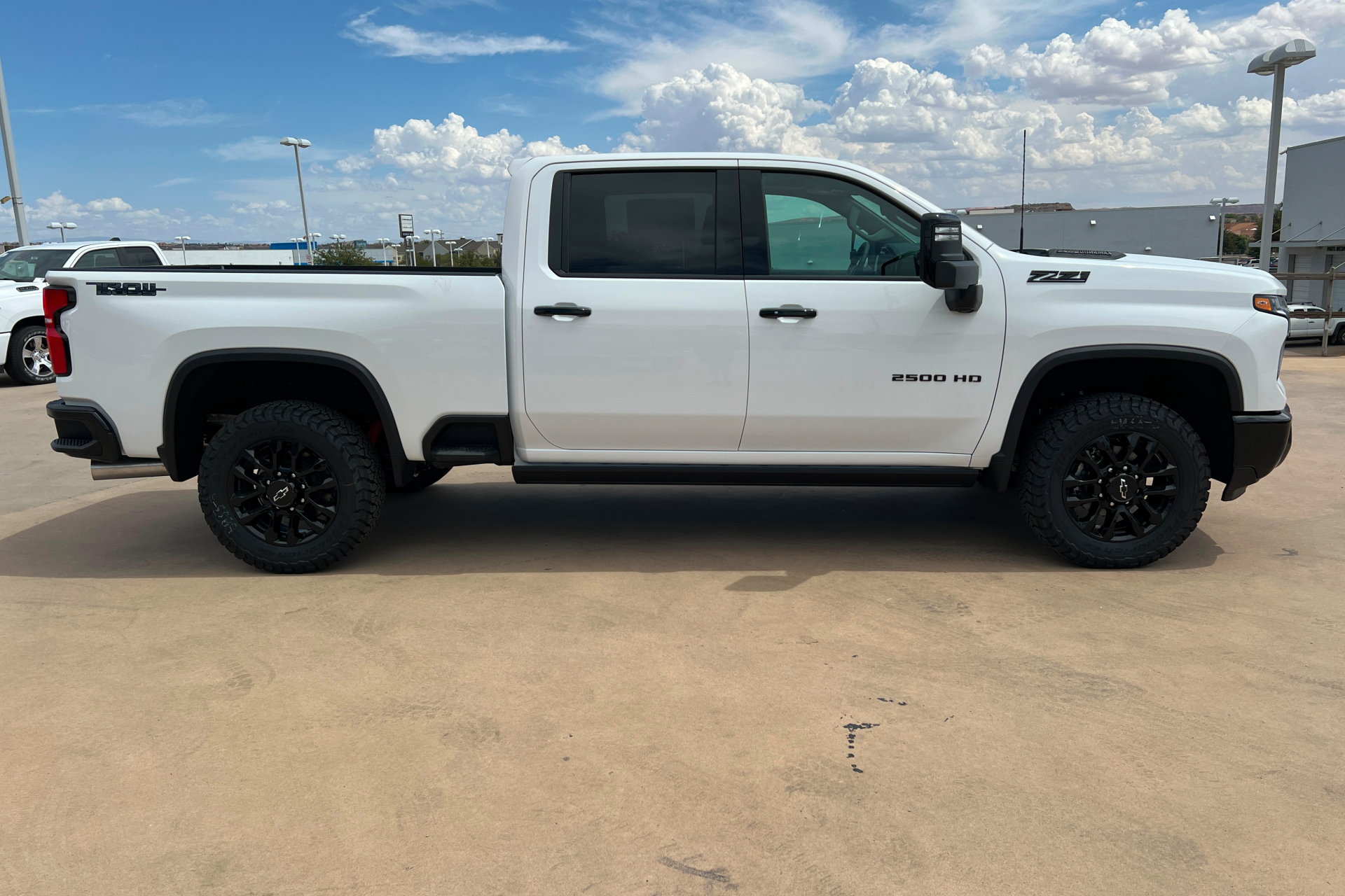 New 2026 Chevrolet Silverado 2500 LTZ w/ LTZ Plus Package AWD/4WD image 7