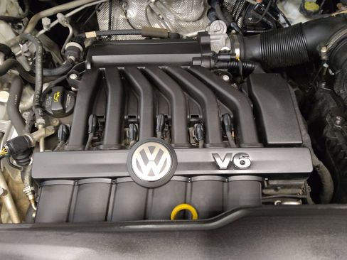 Used 2021 Volkswagen Atlas SEL R-Line AWD/4WD image 30