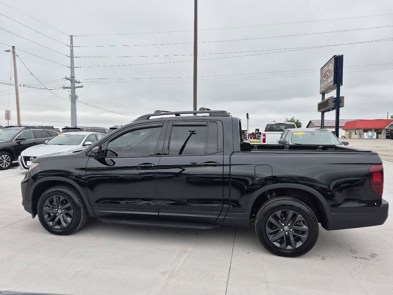 Used 2023 Honda Ridgeline Sport image 9