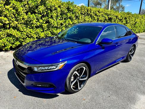 Used 2018 Honda Accord Sport image 8