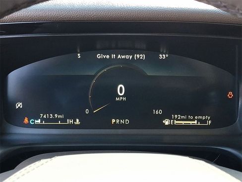 Used 2024 Lincoln Aviator AWD w/ Premium Package image 13