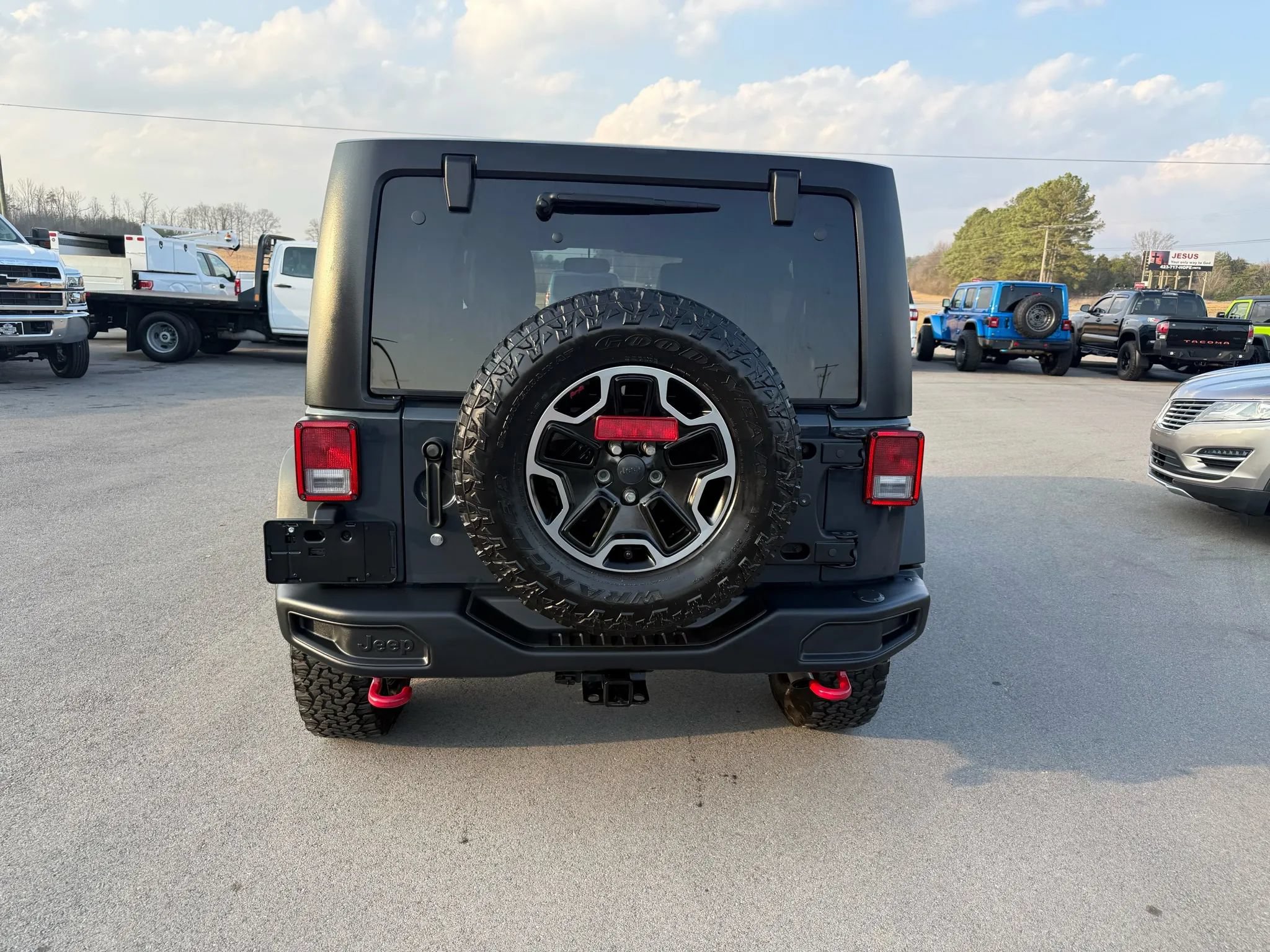 Used 2017 Jeep Wrangler Unlimited Rubicon AWD/4WD image 5