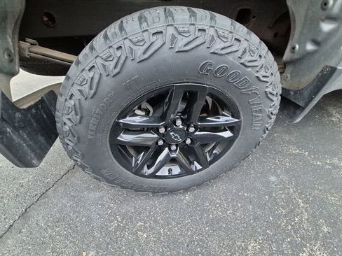 Used 2024 Chevrolet Silverado 1500 LT Trail Boss image 9