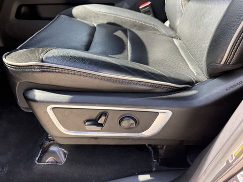 Used 2024 RAM 1500 Laramie image 29