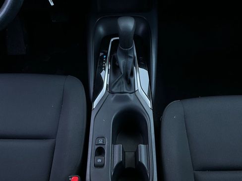 Used 2025 Toyota Corolla LE image 14