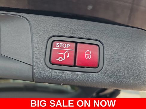 Used 2025 Mercedes-Benz GLB 250 image 13