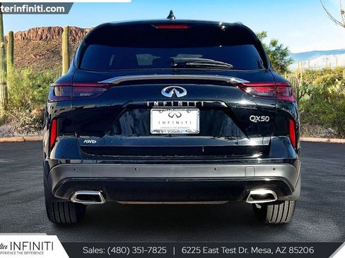 Used 2021 INFINITI QX50 Luxe w/ Appearance Package image 4