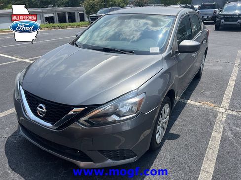 Used 2019 Nissan Sentra S FWD image 1