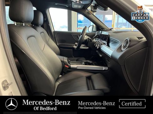 Used 2024 Mercedes-Benz GLB 250 4MATIC image 21