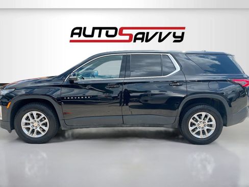 Used 2023 Chevrolet Traverse LS w/ Safety Package FWD image 4