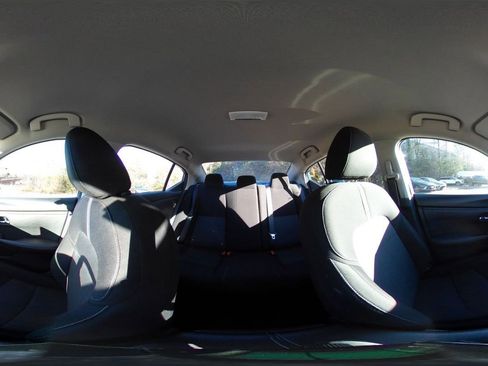 Used 2024 Nissan Sentra SV image 37