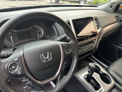 Used 2019 Honda Ridgeline RTL-T image 12