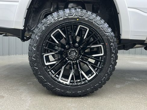 Used 2024 RAM 1500 Limited image 11