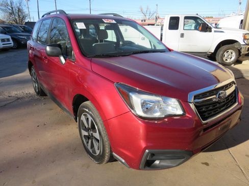 Used 2018 Subaru Forester 2.5i w/ Alloy Wheel Package AWD/4WD image 3