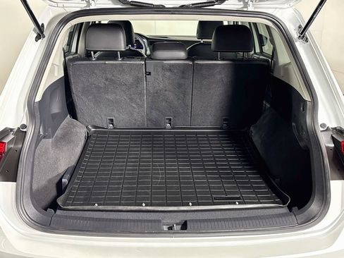 Certified 2023 Volkswagen Tiguan SE AWD/4WD image 22
