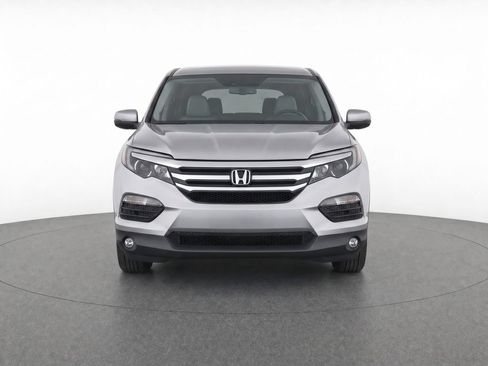 Used 2018 Honda Pilot EX image 5