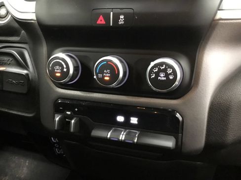 Used 2019 RAM 2500 Big Horn AWD/4WD image 25