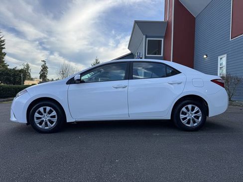 Used 2014 Toyota Corolla LE image 5