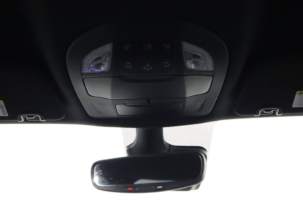 Used 2025 Chrysler Pacifica Select FWD image 25