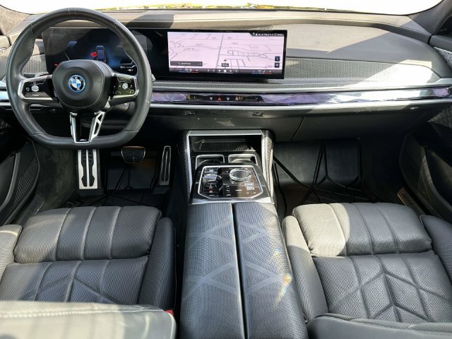 Certified 2023 BMW i7 xDrive60 AWD/4WD image 20