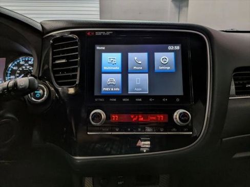 Used 2020 Mitsubishi Outlander SEL image 17