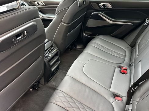 Used 2024 BMW X5 sDrive40i w/ M Sport Package RWD image 11