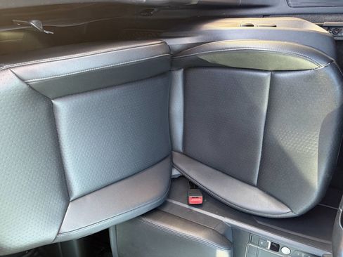 Used 2019 Volkswagen Atlas SE w/ Towing Package image 14