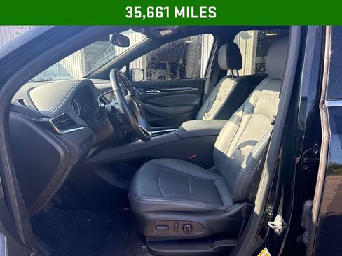 Used 2023 Buick Enclave Essence AWD/4WD image 4