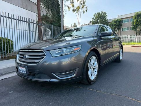 Used 2015 Ford Taurus SEL FWD image 1
