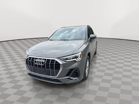 Used 2024 Audi Q3 2.0T Premium AWD/4WD image 3