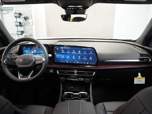 New 2026 Chevrolet Traverse Z71 w/ Driver Confidence Package AWD/4WD image 19