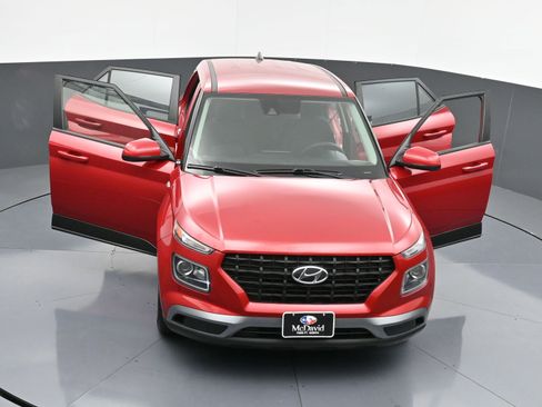 Used 2021 Hyundai Venue SE image 38