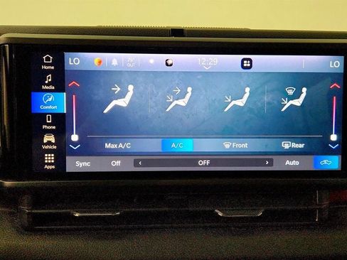 Used 2024 Jeep Gladiator Sport AWD/4WD image 19