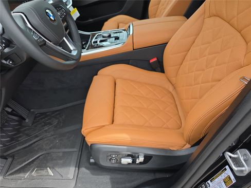 New 2026 BMW X5 xDrive40i w/ Climate Comfort Package AWD/4WD image 22