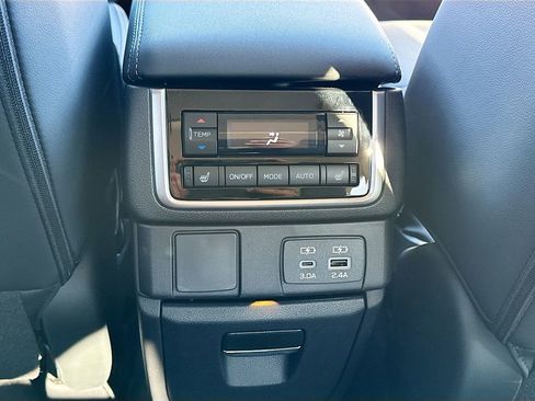 New 2026 Subaru Ascent Limited image 31