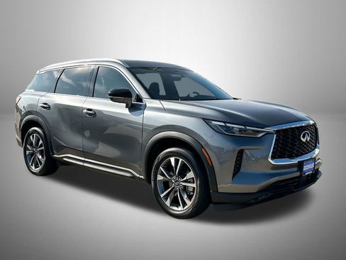 Certified 2024 INFINITI QX60 Luxe image 3