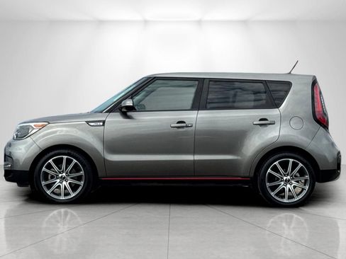 Used 2019 Kia Soul ! FWD image 6