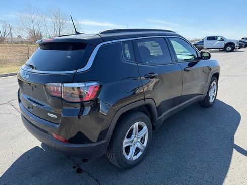 Used 2023 Jeep Compass Latitude w/ Convenience Group image 7