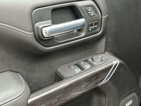 Used 2021 Chevrolet Silverado 1500 LTZ w/ LTZ Convenience Package II image 10