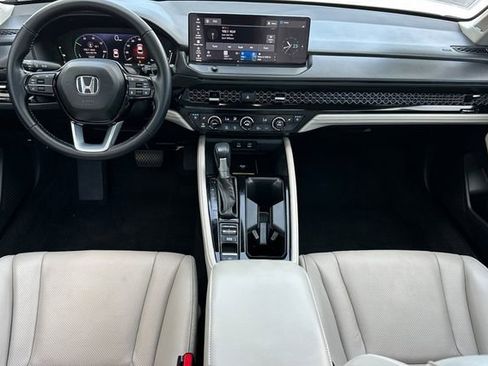 Certified 2023 Honda Accord Touring image 14