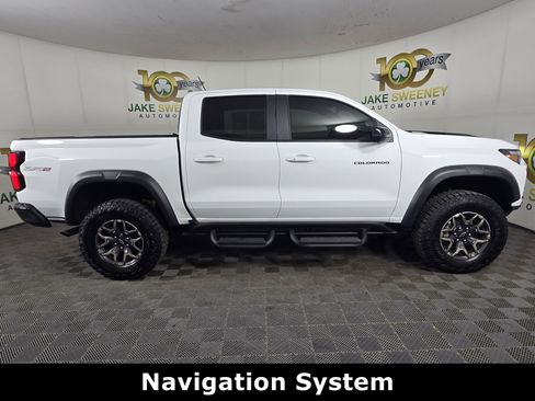Certified 2025 Chevrolet Colorado ZR2 w/ Technology Package AWD/4WD image 10