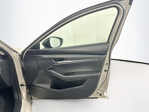 Used 2024 MAZDA MAZDA3 s FWD image 31